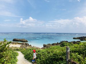 子連れ旅 沖縄は家族旅行の人気no 1 海遊びなら離島がおすすめ フォトスタジオ コフレ